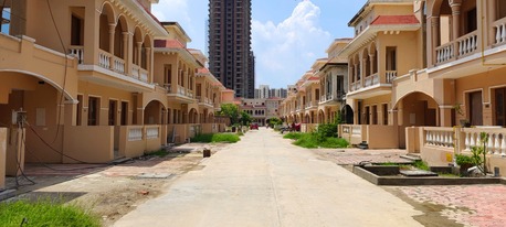 Amrapali Leisure Valley Villas — Leisure Woven Into Daily Life