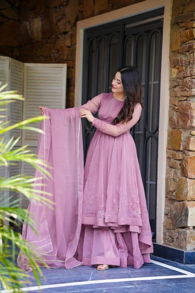 INR 6500,  Buy Idaho Trishika Organza Suit Set Online