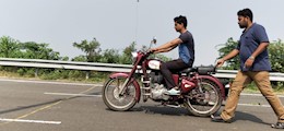 Beginner to Confident Rider in 2 Days
– Doorstep Training Av photo 1