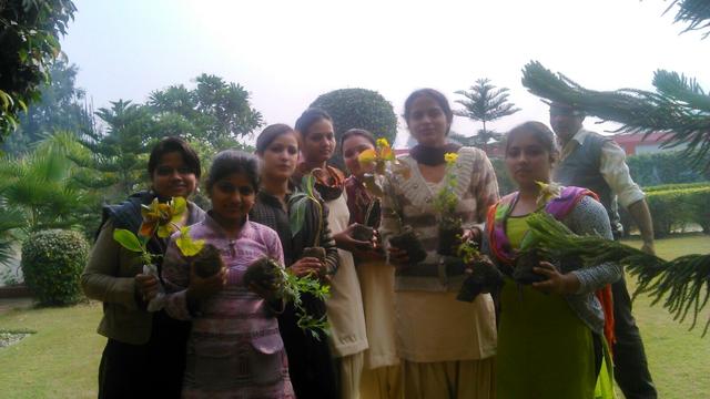 English Spoken Classes in noida Sector 53 photo 1