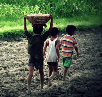 Causes Of Child Labour In India photo 1