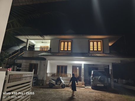 INR 3000,  Home Stay For College Going Girls Students photo 1