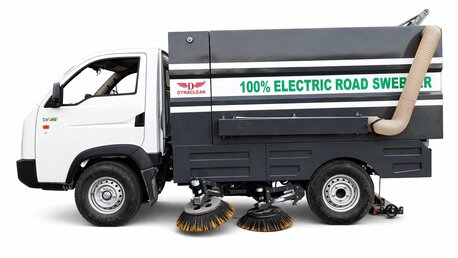 INR 2,  Buy Electric Sweeper Truck  In India