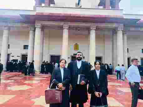 Looking For A Trusted Divorce Lawyer Delhi NCR For Your Family Matter?