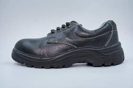 Safety Shoes Manufacturers | Premium Industrial Safety Footwear – Ultima Shoes