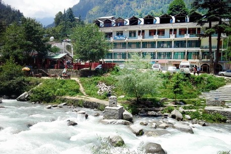 Best Hotel In Kullu Manali For Family Vacations – Hotel Satkar Residency