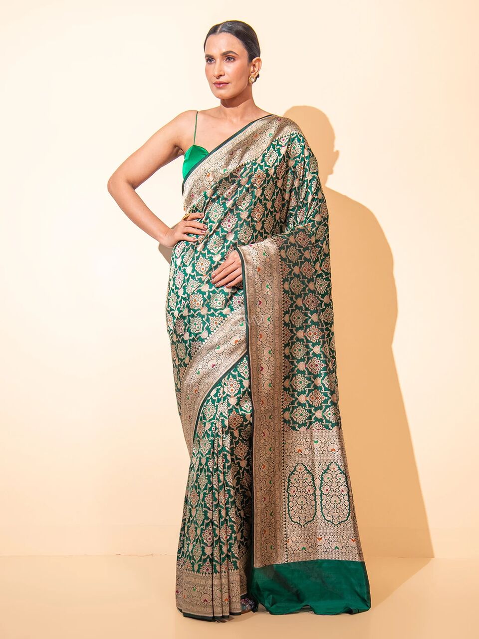 Buy Banarasi Saree Online From Sacred Weaves photo 1