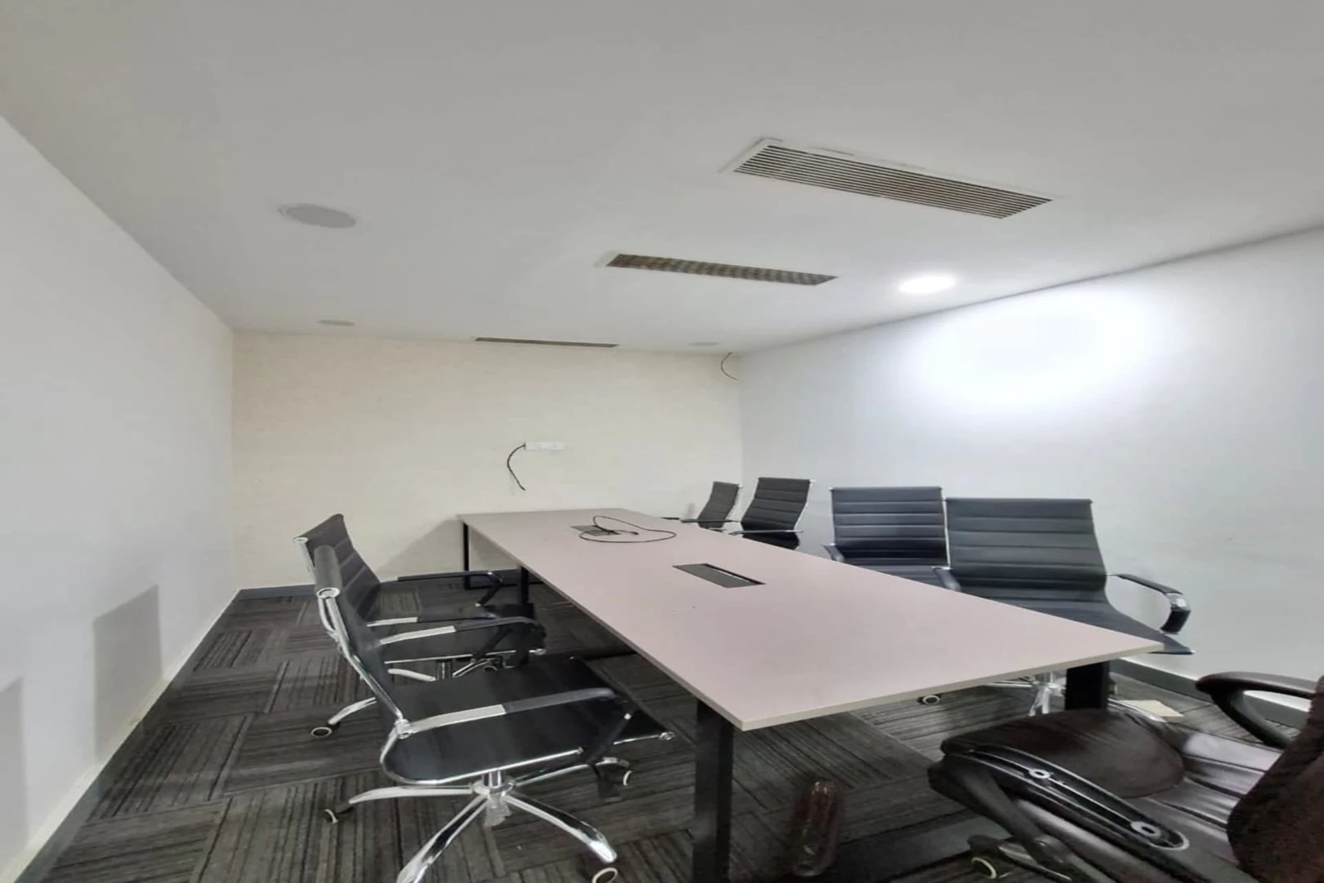 Lets Connect India | Coworking Space in Noida Sector 136 photo 5