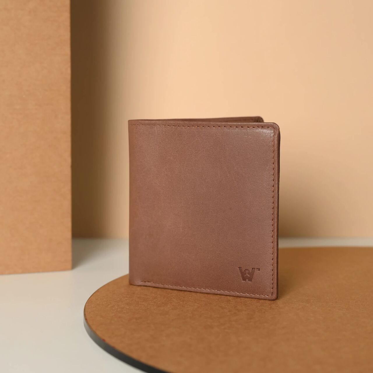 INR 799,  Choose A Luxury Wallet For Men Without Overspending photo 1