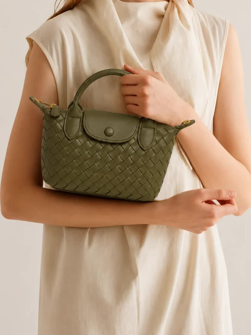 INR 3999,  Luxury Leather Handbag Store Gurgaon - FAVORI photo 1