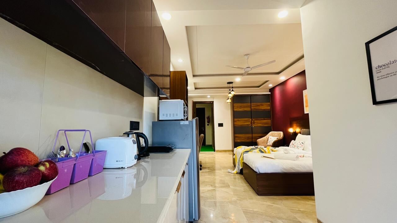 INR 4200/day,  Furnished,  Studio,  375 Sq. Feet,  Studio Apartment Dlf Cyber City Gurgaon