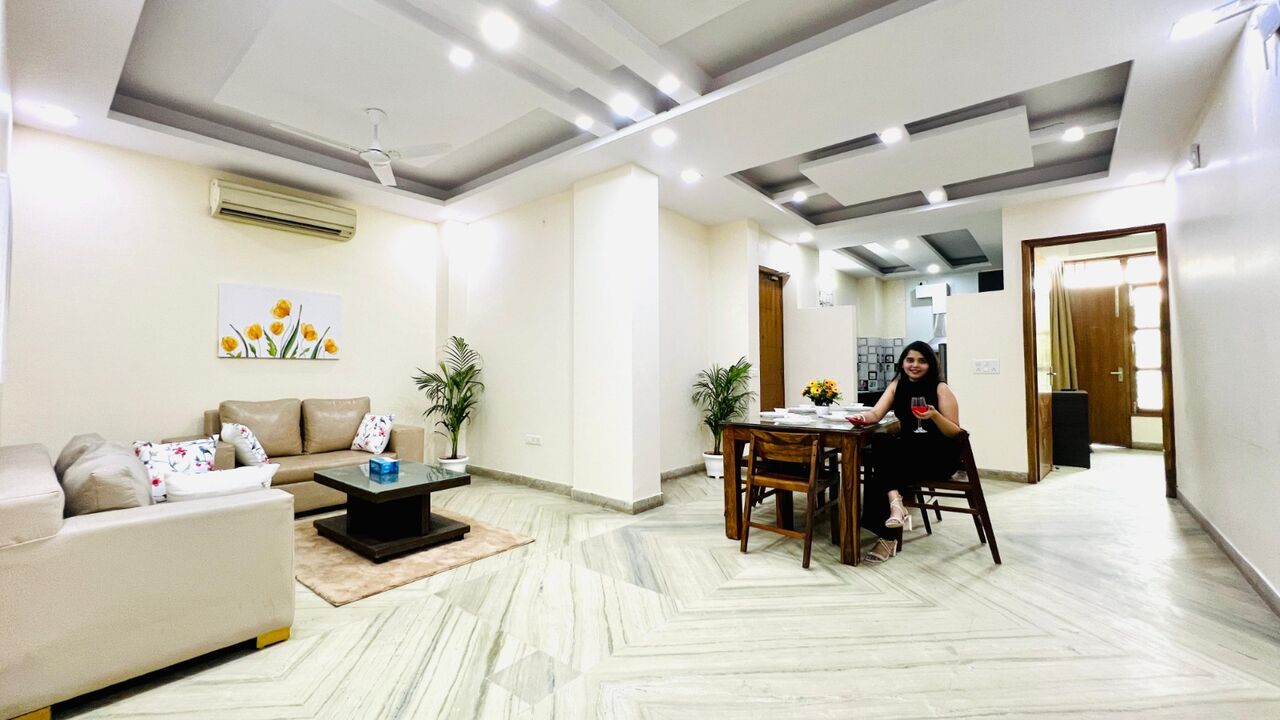 INR 11656/day,  4 BR,  18 Sq. Feet,  INR11656/day, Modern4BHK Apartment, 2200 Sq. Feet, H Block Sec 18 Rohini