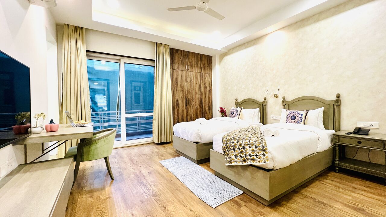 INR 4000/day,  Furnished,  Studio,  375 Sq. Feet,  Luxury Studio Apartment Gurgaon
