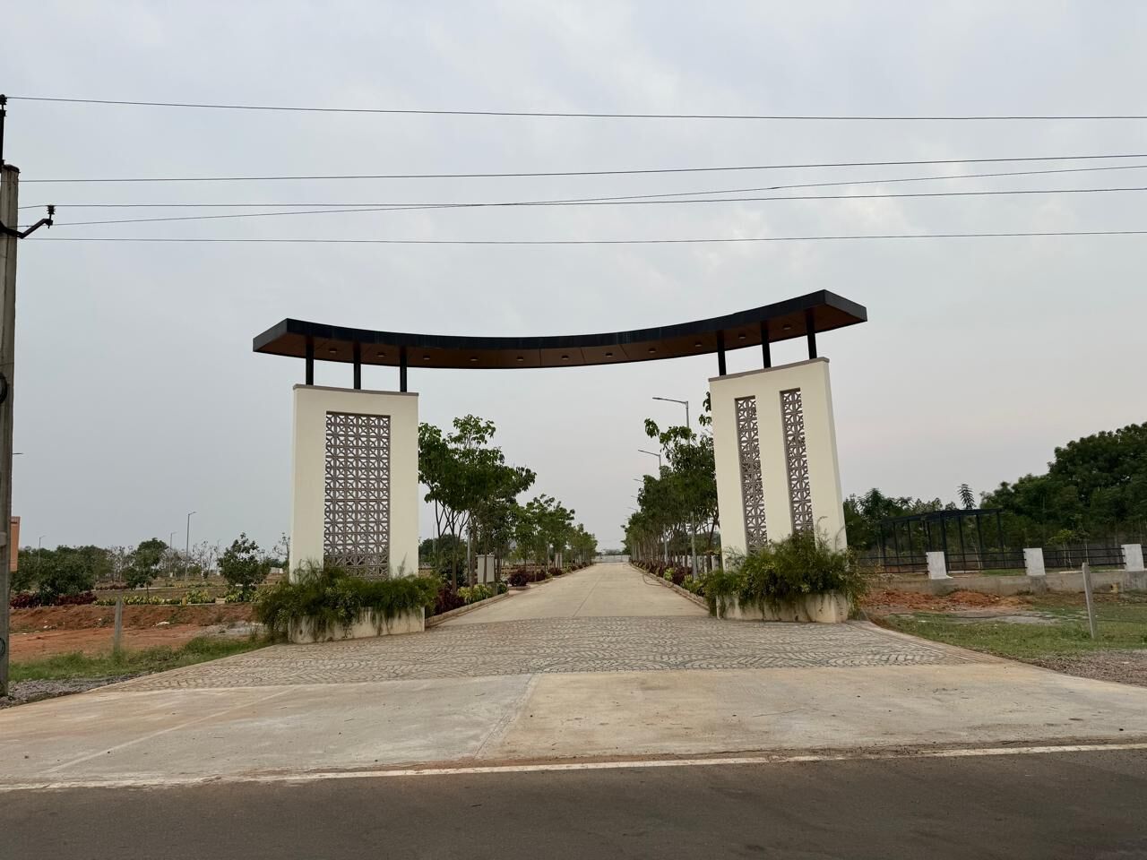 INR 23000,  200 Sq. Yard,  Ready To Construct Villa Plots In Maheswaram photo 1