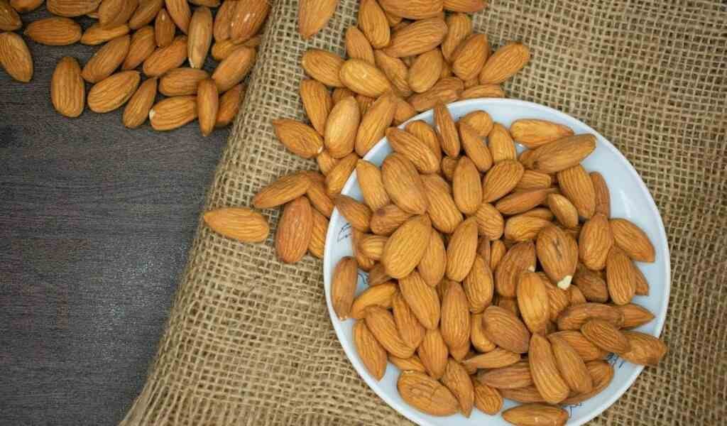 Organic Almonds Are the Healthiest Choice for Your Daily Diet photo 1