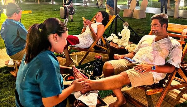 Foot Massage For Parties photo 1