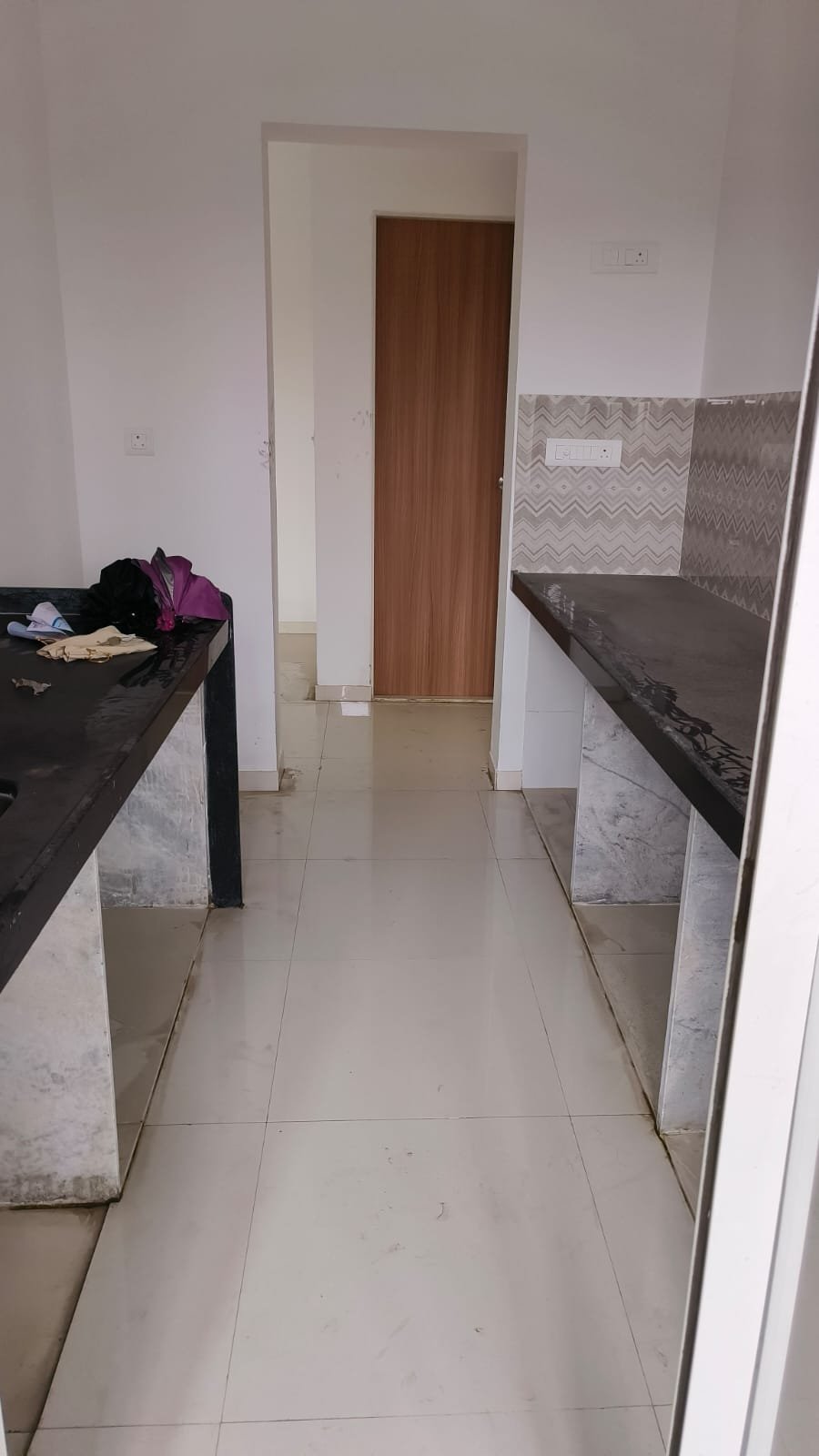 Selling a well-maintained [1 BHK] flat in Lodha Premier Casa Fiora, Palava City, Dombivli East photo 4